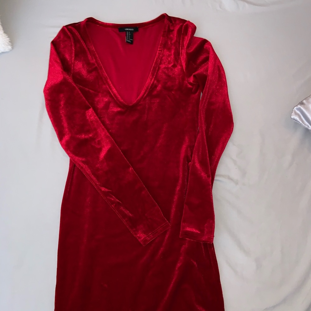 Long sleeve bodycon velvet dress